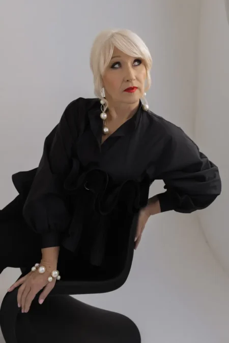 Elegant Lady — BLISS Magazine, February 2024