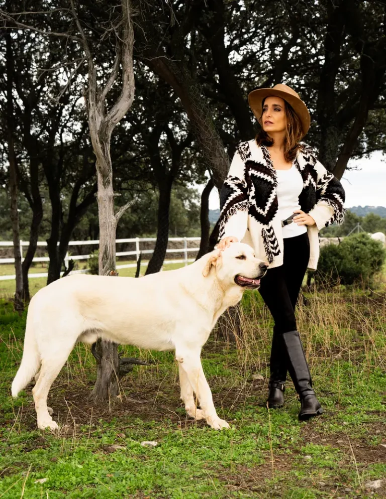 Teresa, Autumn Allure — BLISS Magazine, November 2024