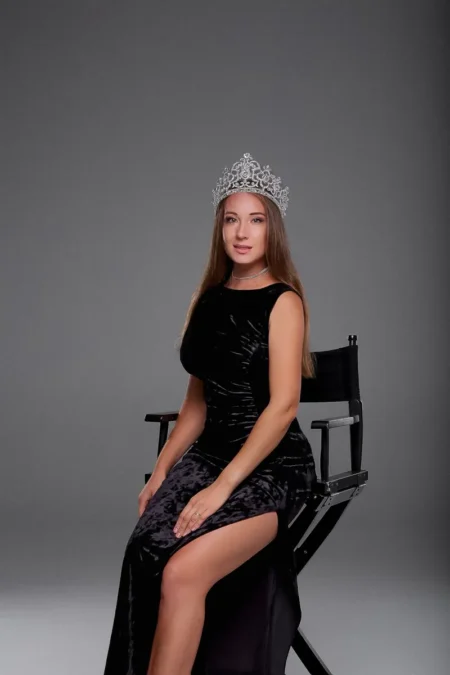Queen — BLISS Magazine, December 2024